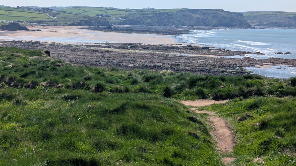Descending from Lower Longbeak towards Widemouth Bay
