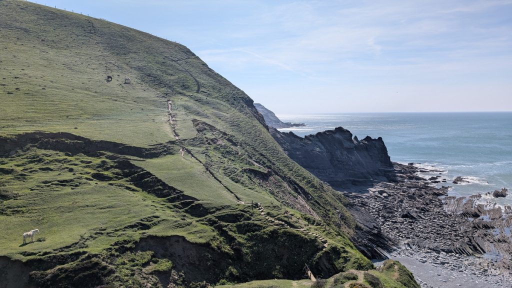 The climb ahead out from Cleave Strand