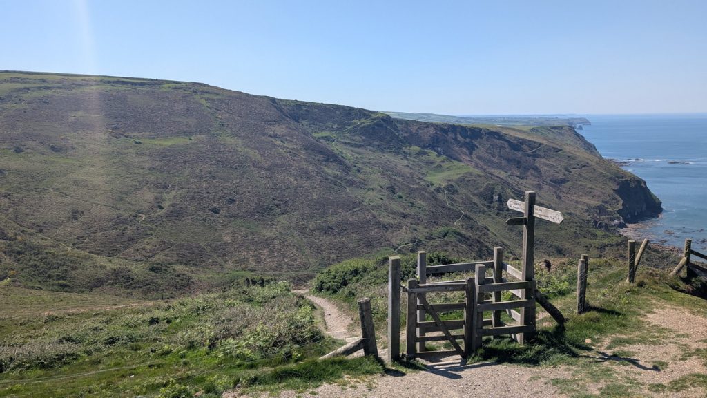 The descent to Rusey Beach
