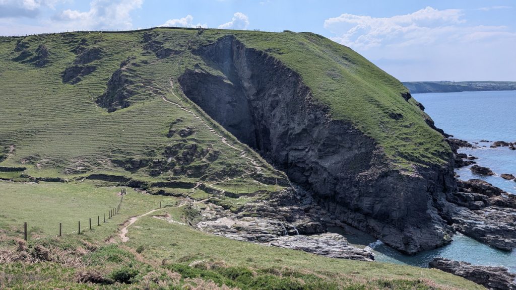 The ascent out of Tregragan Valley along the 'zawn'