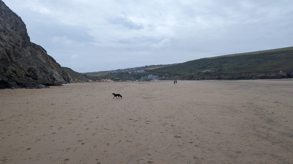 Mawgan Porth Beach