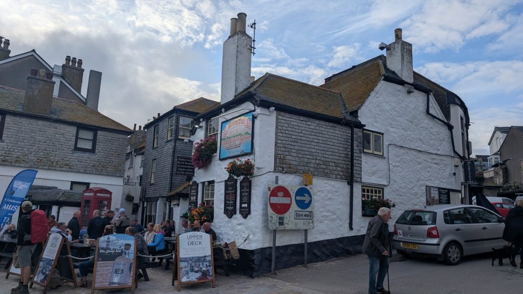 The Sloop on a dry day